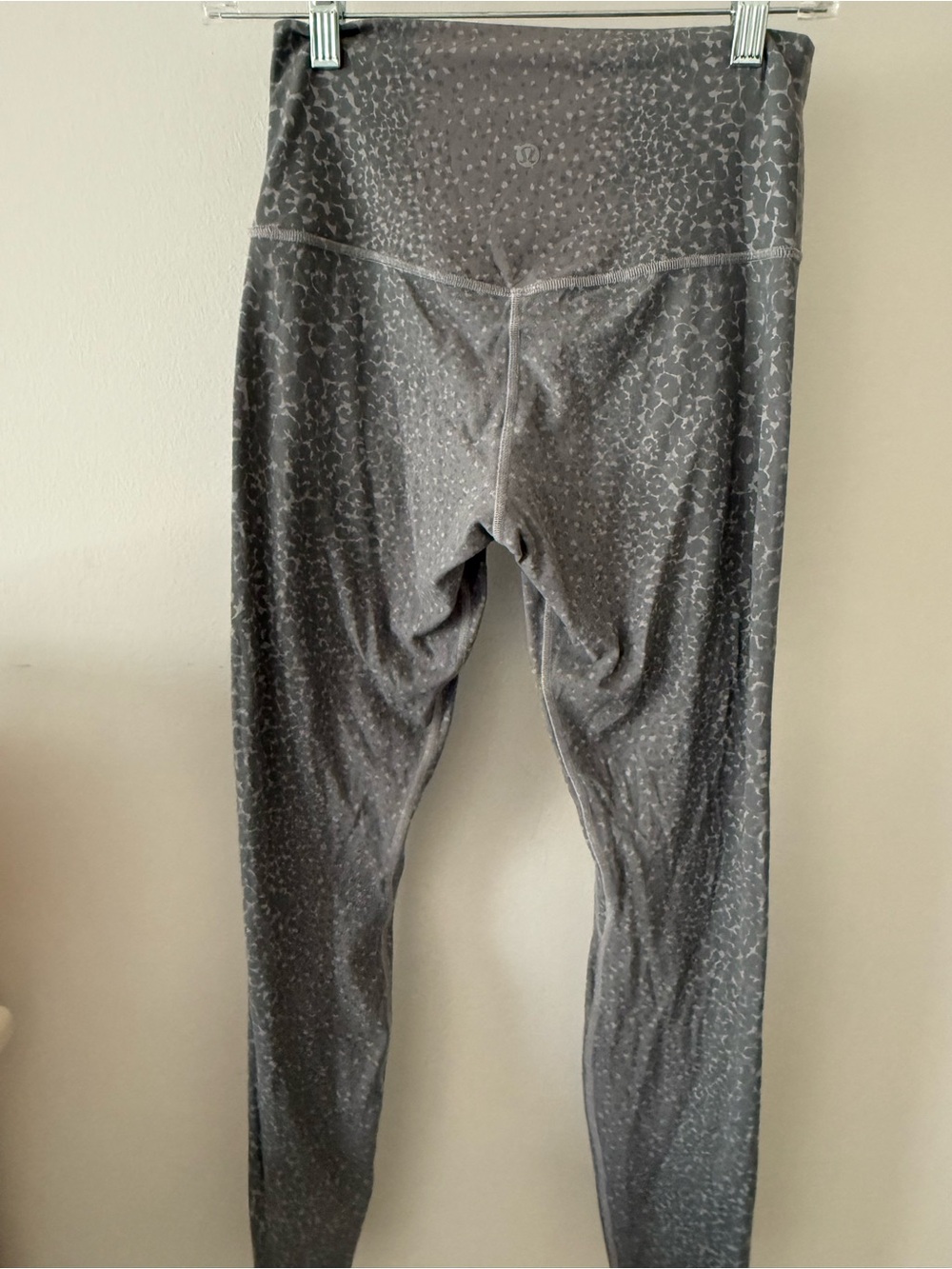 lululemon athletica women’s Charcoal Gray Patterned Leggings